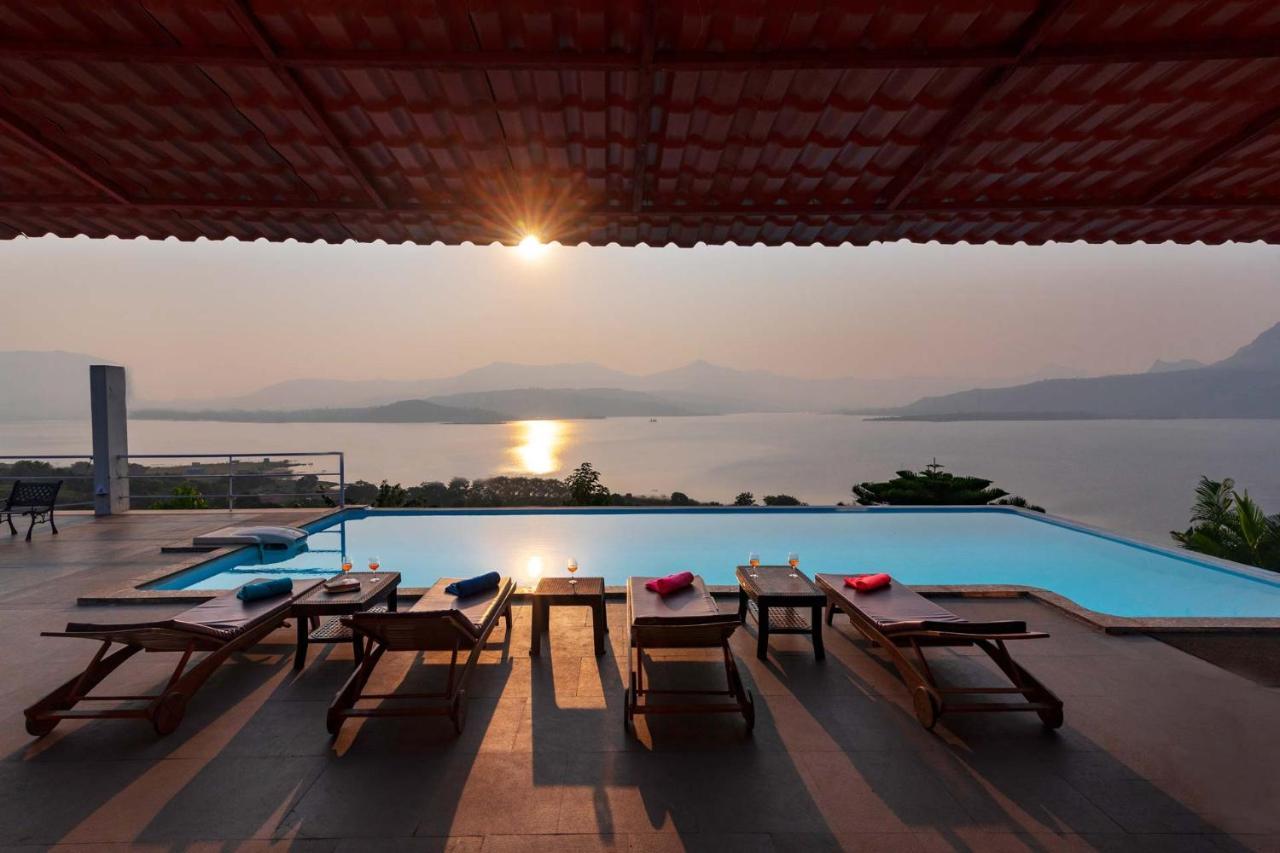 Stayvista'S Princess - A Villa With Infinity Pool & Breathtaking Views Lonavala Exterior photo